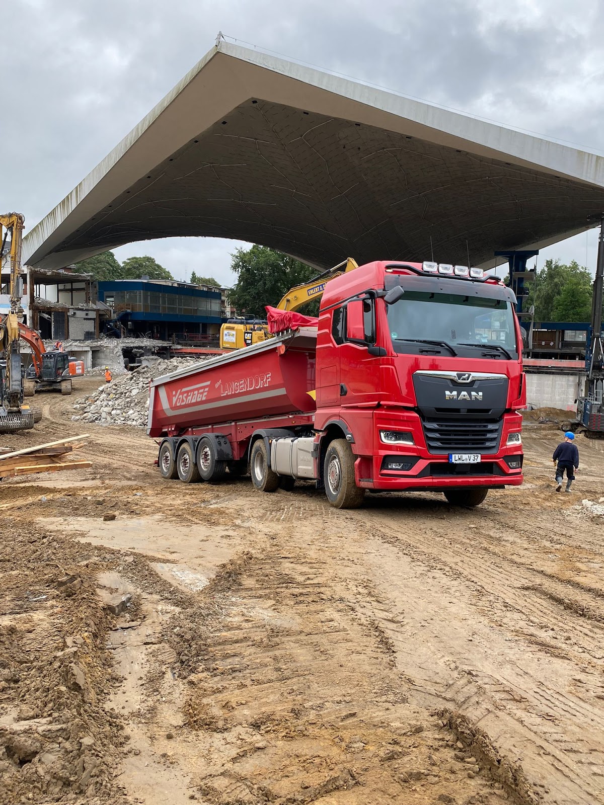 Baustofftransport auf der Baustelle